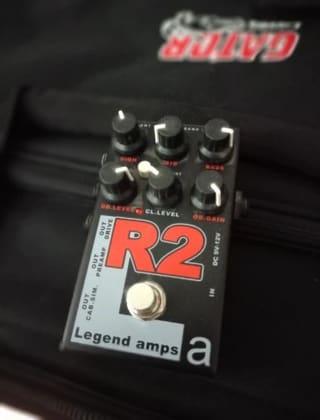 AMT R2 Preamp Pedal