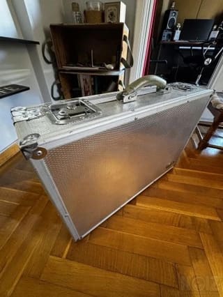 Pedalboard case rock case warwick