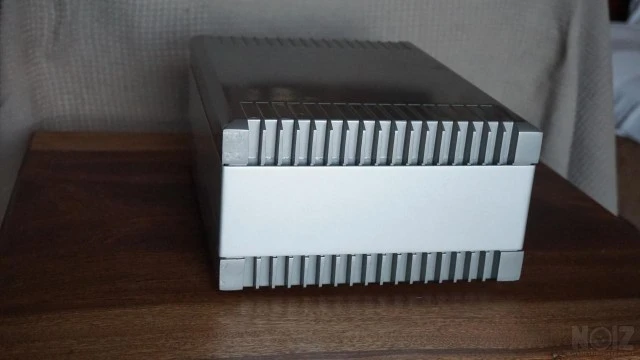 Quad 909 STEREO POWER AMPLIFIER