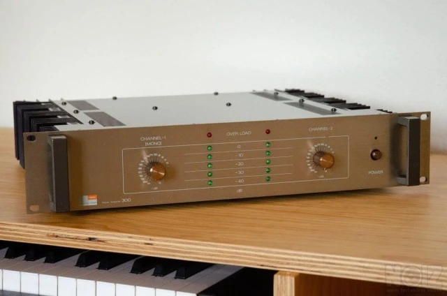 TEΛΙΚΟΣ ΕΝΙΣΧΥΤΗΣ FOSTEX-300 Laboratory 
