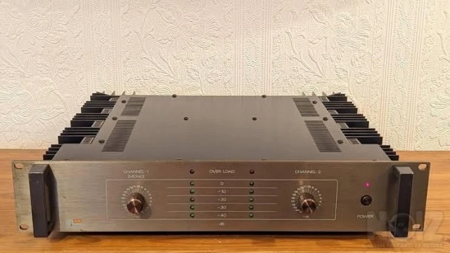 TEΛΙΚΟΣ ΕΝΙΣΧΥΤΗΣ FOSTEX-300 Laboratory 