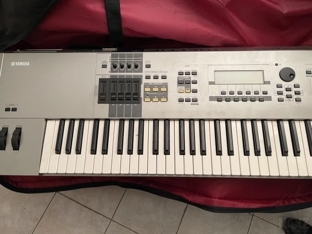 Yamaha Motif 7