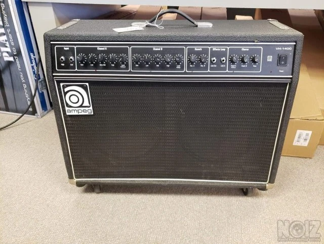 Ampeg VH 140C ζητείται