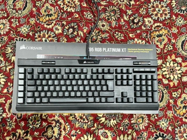 Corsair K95 Platinum XT RGB Mechanical G