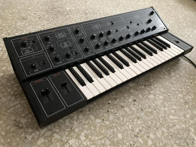 Yamaha CS-10