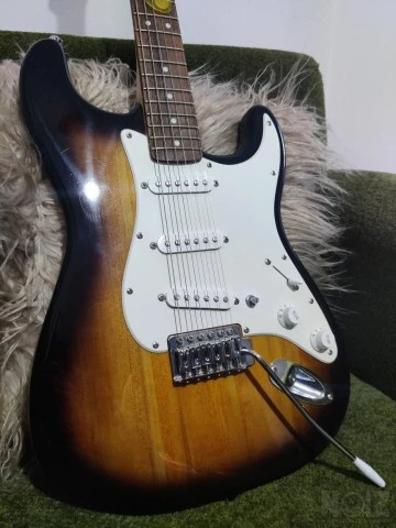 Squier bullet strat