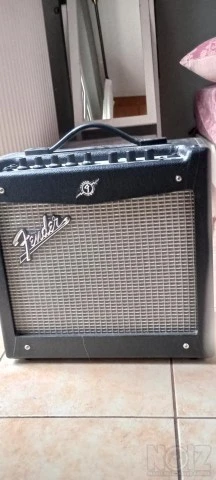 Fender Mustang V2 70w Νέα τελική τιμή