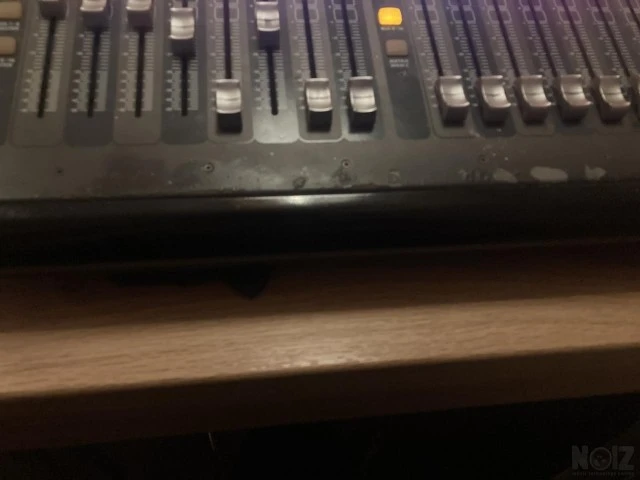 Behringer X32 Compact