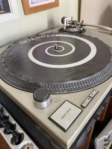Technics SL-1200 MK2