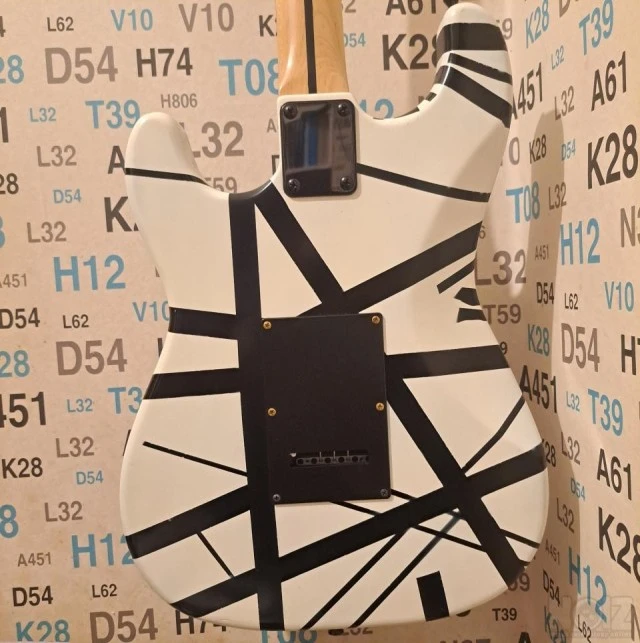 Custom ηλεκτρική κιθάρα