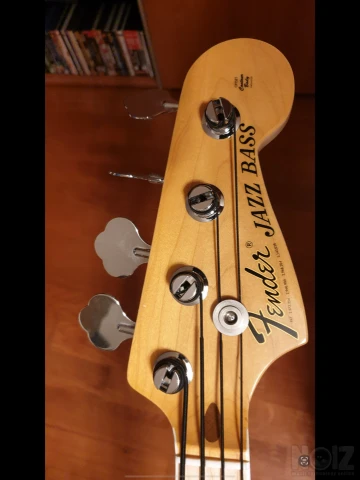 FENDER American Original ‘70s Jazz Bass