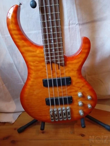 Ibanez btb 405 qm πεντάχορδο μπάσο