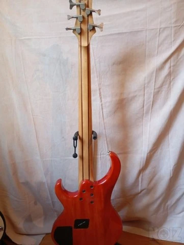 Ibanez btb 405 qm πεντάχορδο μπάσο