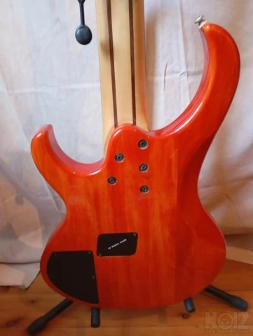 Ibanez btb 405 qm πεντάχορδο μπάσο