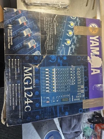 Yamaha MG124C