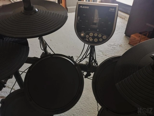 Πώληση ηλεκτρικών drums ALESIS DM6