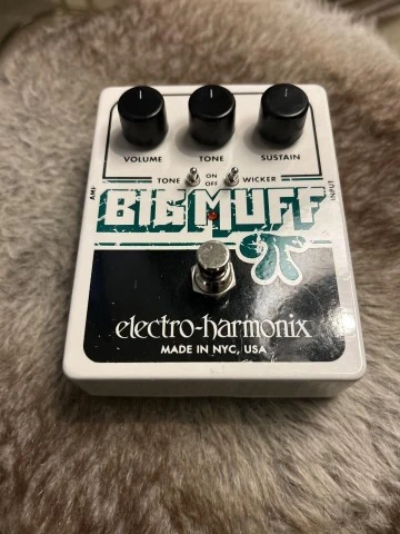 Big Muff Pi with Tone Wicker