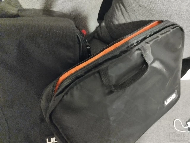 UDG Τσάντα 17'' (Laptop & Βινύλια)