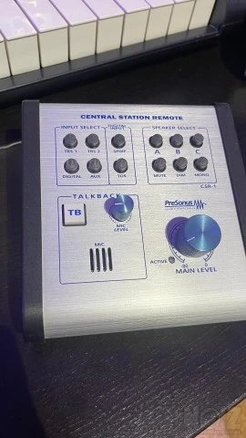 Μηχανήματα απο Studio - Behringer, Preso