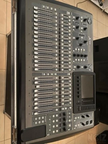 Ψηφιακή κονσόλα Behringer X32