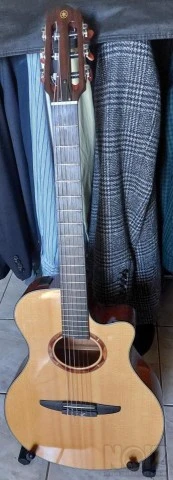 Yamaha NTX 700 ηλεκτροκλασική κιθάρα.