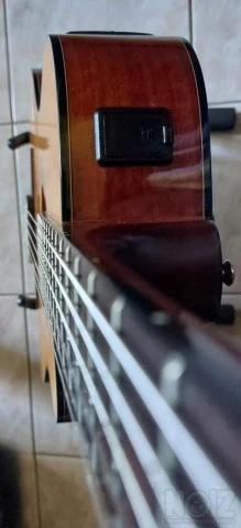 Yamaha NTX 700 ηλεκτροκλασική κιθάρα.
