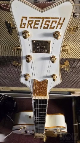 Gretsch G6136T White Falcon
