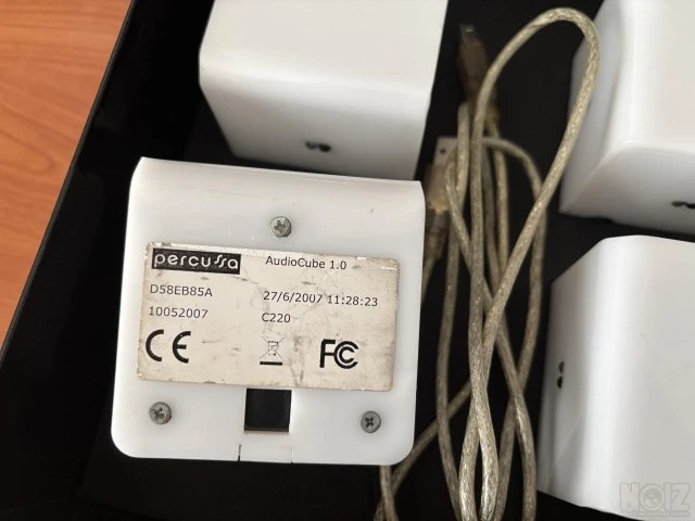 Percussa Wireless Audiocubes modular syn
