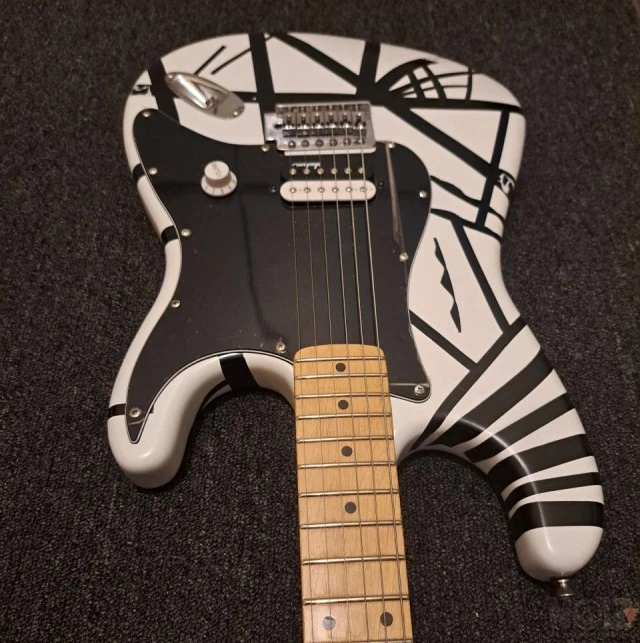 Custom guitar