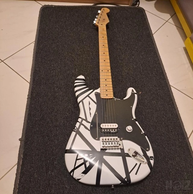 Custom guitar