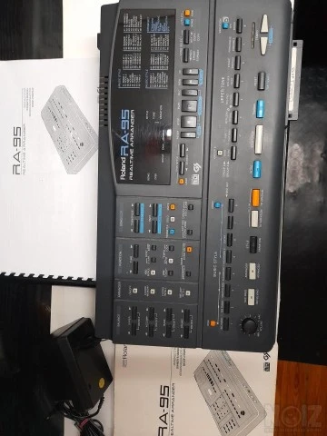 Roland RA95 Arranger/ Sound Expander