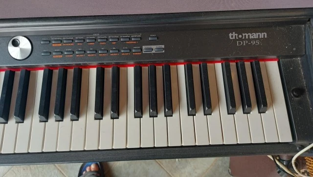 THOMANN DP95 digital piano