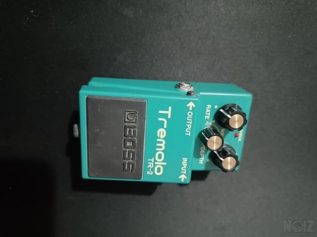 Boss Tremolo TR-2