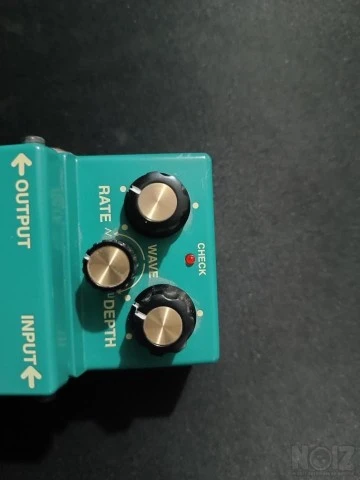 Boss Tremolo TR-2