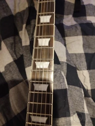 Sire Larry Carlton L7 White