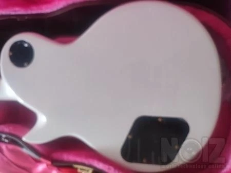 Sire Larry Carlton L7 White