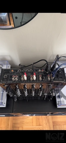 Pioneer DJM-700 Black