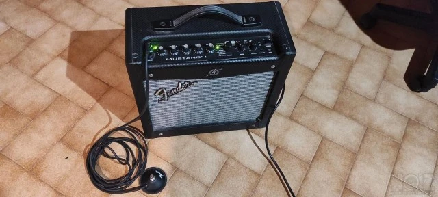 Fender Mustang 1 v.2