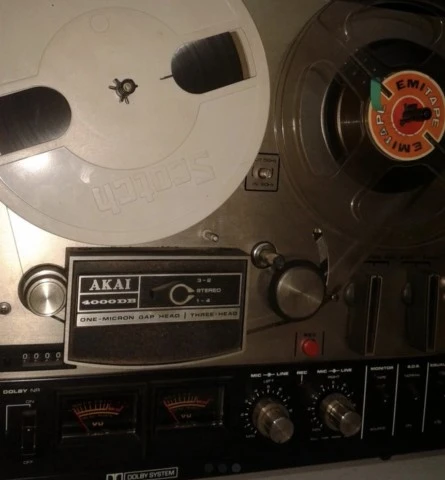 Μπομπινόφωνο Akai 4000DB