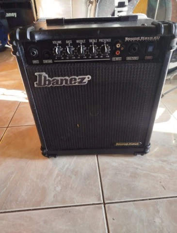 Ενισχυτής μπάσου Ibanez 