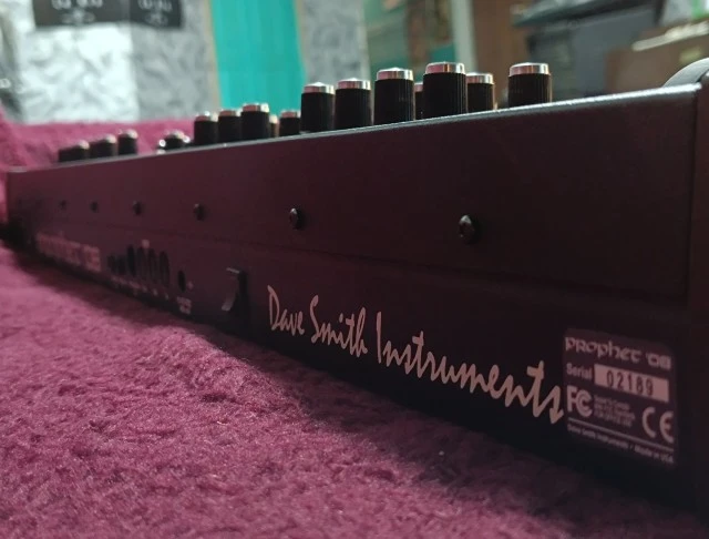 Prophet 08