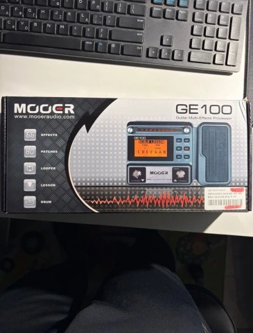 Πεταλιερα Mooer GE 100