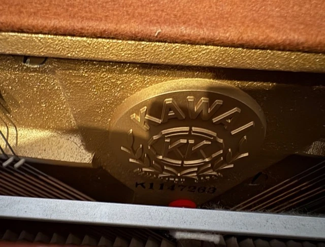 πιάνο Kawai CE-7