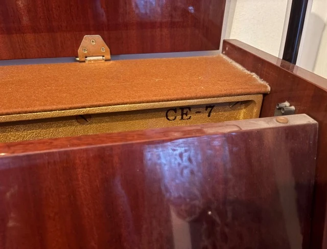 πιάνο Kawai CE-7