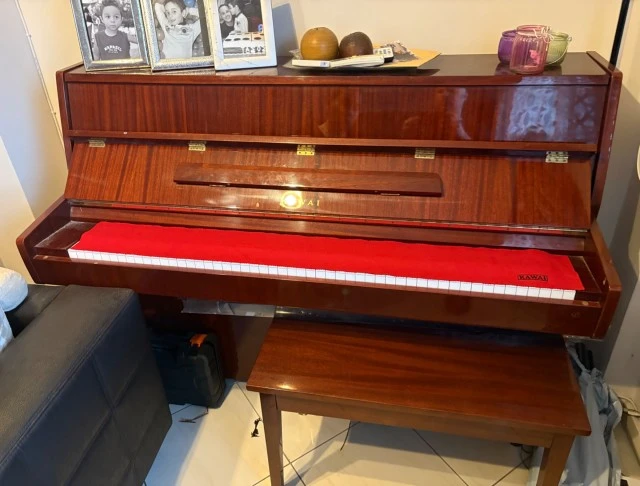 πιάνο Kawai CE-7