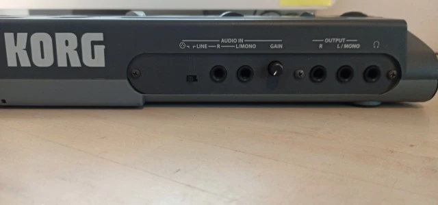 KORG micro SAMPLER (2009)