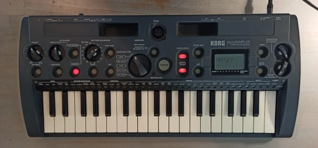 KORG micro SAMPLER (2009)