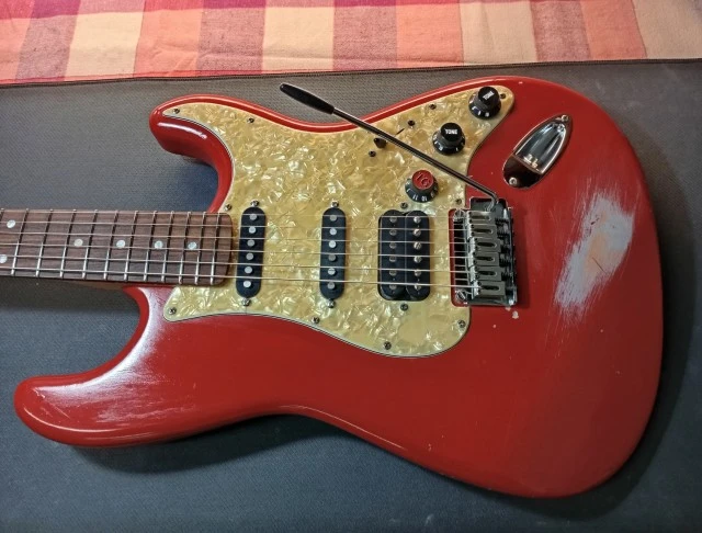 Squier Stratocaster Standard Series 2004