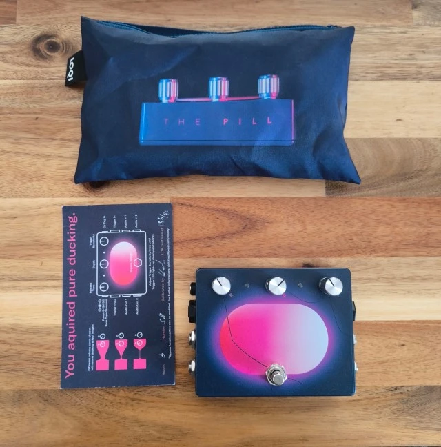 The Pill Stereo Ducking Pedal 
