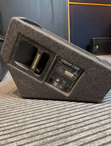 Behringer Eurolive F1220 floor monitor (